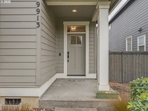 9913 NE 132nd Avenue Vancouver WA 98682