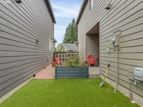 9913 NE 132nd Avenue Vancouver WA 98682