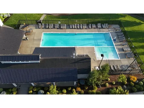 9913 NE 132nd Avenue Vancouver WA 98682
