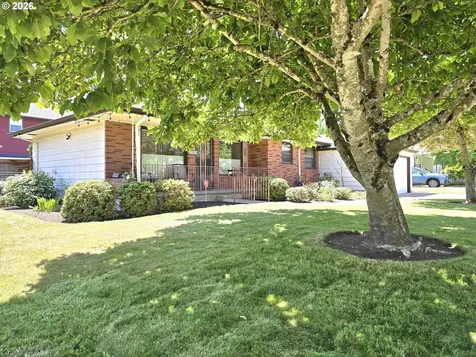 4832 SE Raymond Street Portland OR 97206