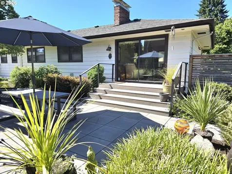 4832 SE Raymond Street Portland OR 97206