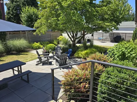 4832 SE Raymond Street Portland OR 97206