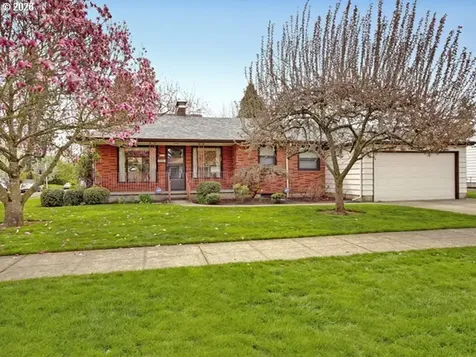 4832 SE Raymond Street Portland OR 97206
