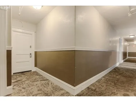 2109 NW Irving Street Portland OR 97210