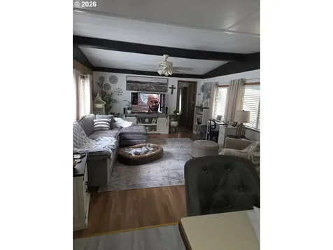 422 Lou Gray Drive Myrtle Creek OR 97457