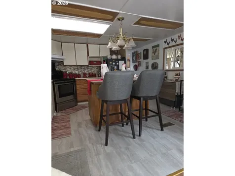 422 Lou Gray Drive Myrtle Creek OR 97457