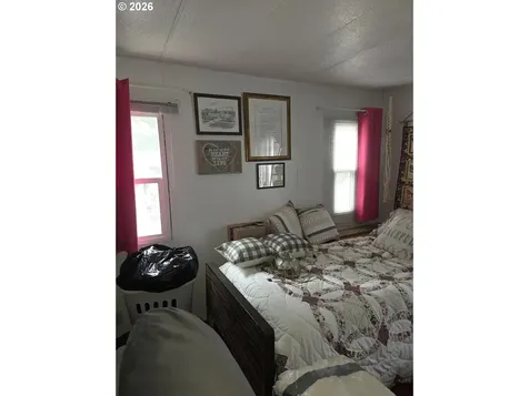 422 Lou Gray Drive Myrtle Creek OR 97457