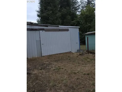 422 Lou Gray Drive Myrtle Creek OR 97457