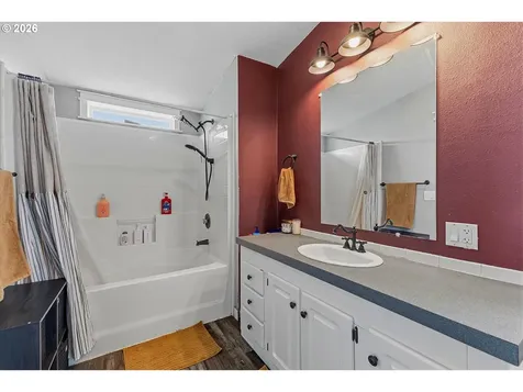 20905 NE Fulquartz Landing Road Dundee OR 97115