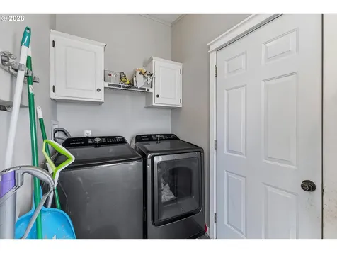 20905 NE Fulquartz Landing Road Dundee OR 97115