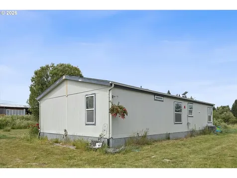 20905 NE Fulquartz Landing Road Dundee OR 97115