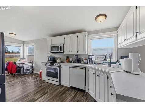 20905 NE Fulquartz Landing Road Dundee OR 97115