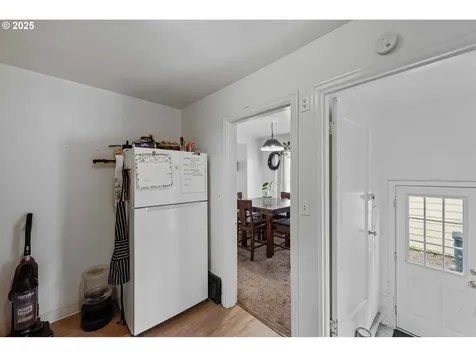 1119 Winsor Avenue North Bend OR 97459