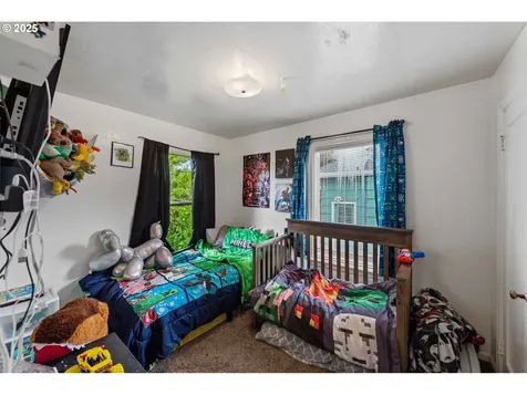 1119 Winsor Avenue North Bend OR 97459