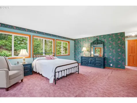 16240 SE Maple Hill Lane Happy Valley OR 97086