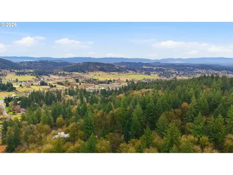 16240 SE Maple Hill Lane Happy Valley OR 97086