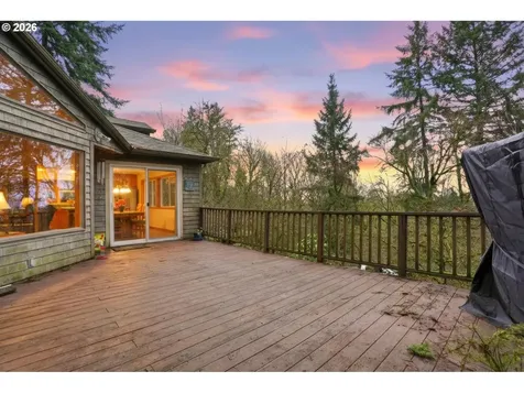 16240 SE Maple Hill Lane Happy Valley OR 97086