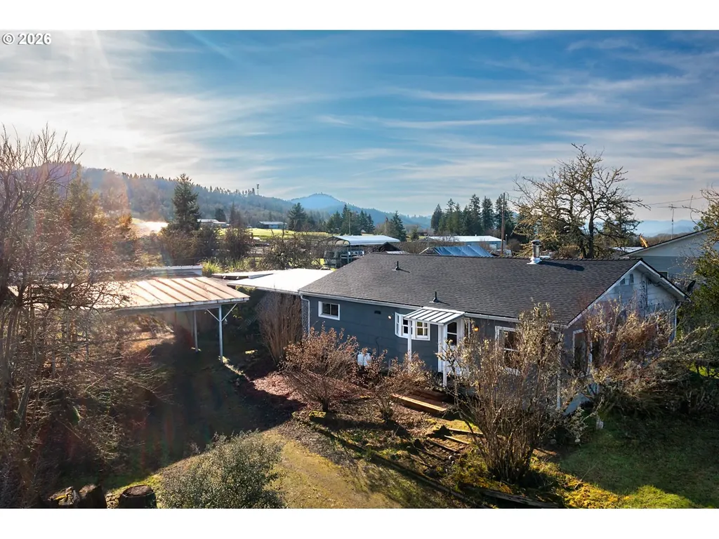 233 Crowsfoot Road Oakland OR 97462