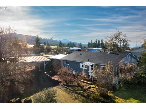 233 Crowsfoot Road Oakland OR 97462