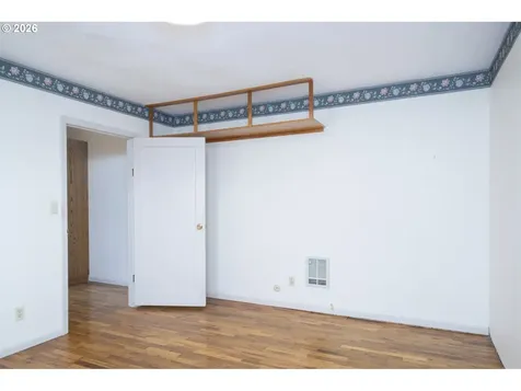 233 Crowsfoot Road Oakland OR 97462