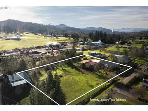 233 Crowsfoot Road Oakland OR 97462