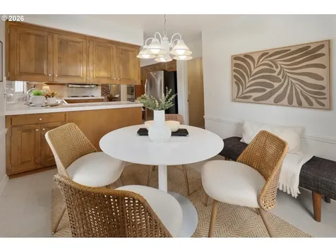 4225 SW 52nd Avenue Portland OR 97221