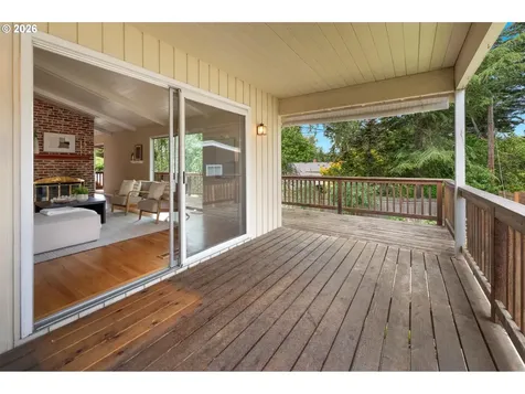 4225 SW 52nd Avenue Portland OR 97221