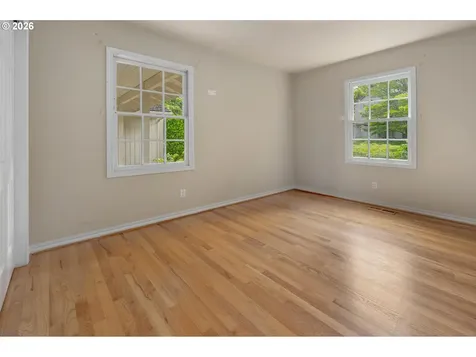 4225 SW 52nd Avenue Portland OR 97221