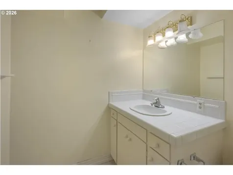 4225 SW 52nd Avenue Portland OR 97221