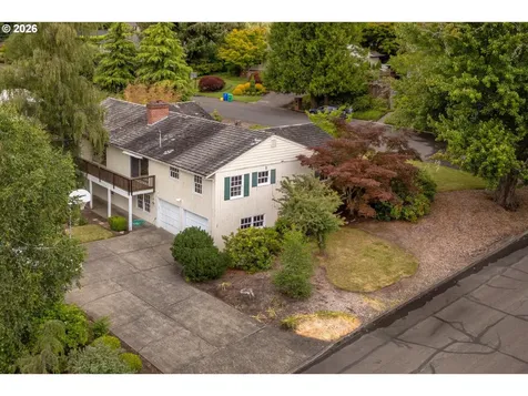 4225 SW 52nd Avenue Portland OR 97221