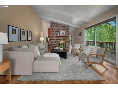 4225 SW 52nd Avenue Portland OR 97221