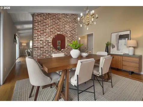 4225 SW 52nd Avenue Portland OR 97221