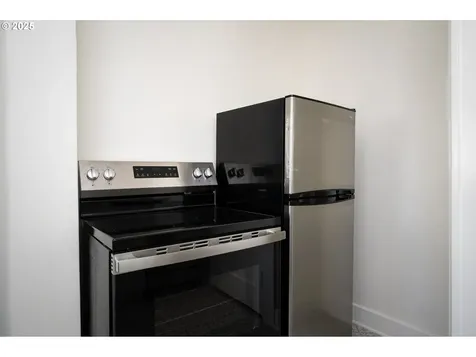 6028 NE 27th Avenue Portland OR 97211