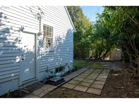 6028 NE 27th Avenue Portland OR 97211