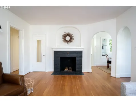6028 NE 27th Avenue Portland OR 97211