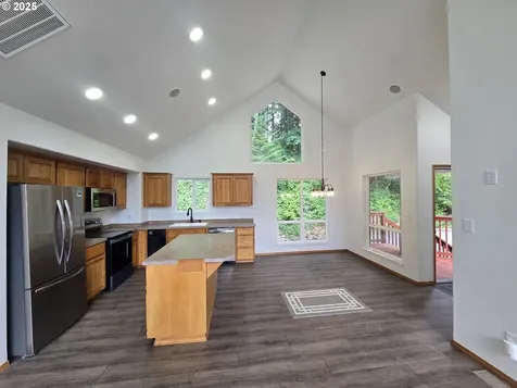 85 SW Monda Road Stevenson WA 98648