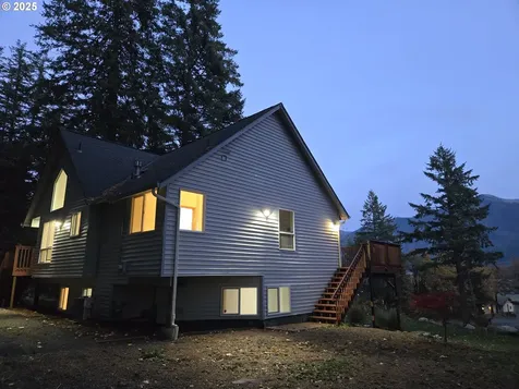 85 SW Monda Road Stevenson WA 98648