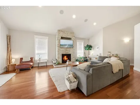847 W S Street Washougal WA 98671