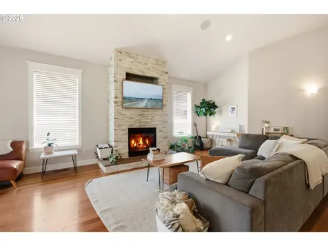 847 W S Street Washougal WA 98671