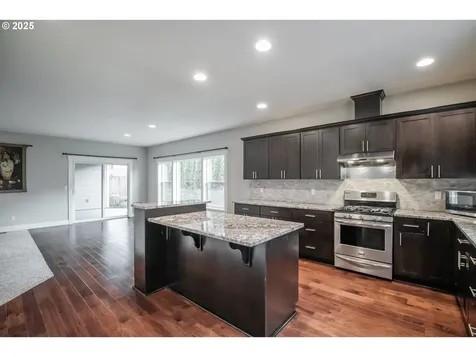 1840 West Meadows Drive NW Salem OR 97304