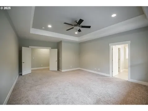 1840 West Meadows Drive NW Salem OR 97304