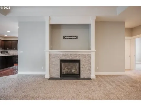 1840 West Meadows Drive NW Salem OR 97304