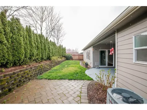 1840 West Meadows Drive NW Salem OR 97304