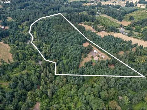19791 NE Sunnycrest Road Newberg OR 97132