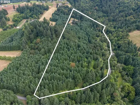 19791 NE Sunnycrest Road Newberg OR 97132