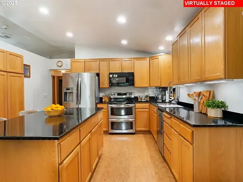 19791 NE Sunnycrest Road Newberg OR 97132