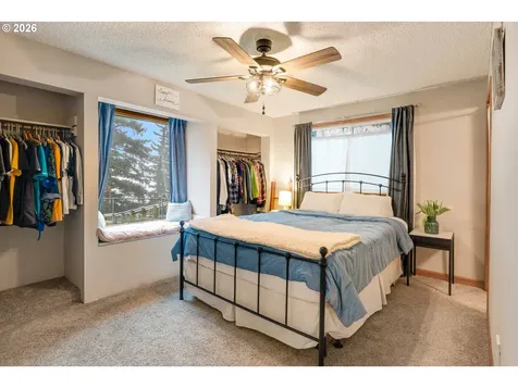 1318 SE Beaver Creek Lane Troutdale OR 97060