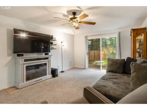 1318 SE Beaver Creek Lane Troutdale OR 97060