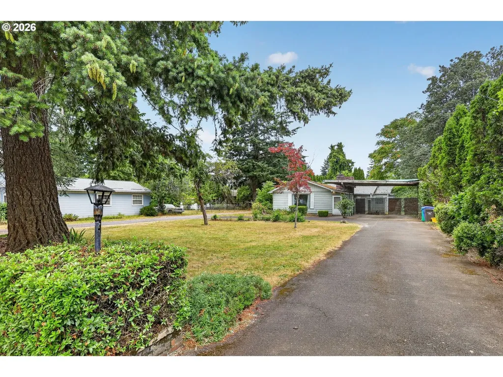 16701 SE Stephens Street Portland OR 97233