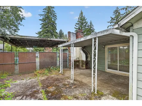 16701 SE Stephens Street Portland OR 97233